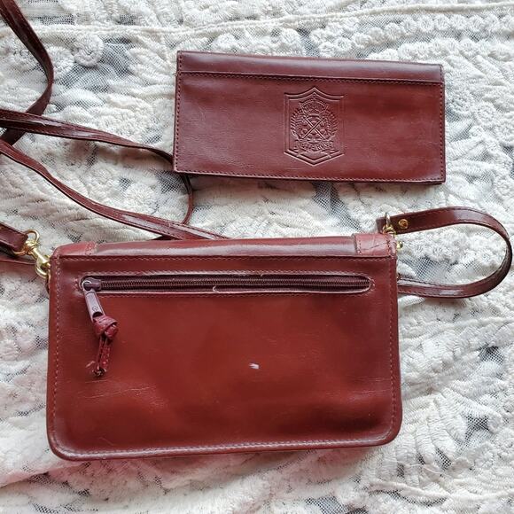 BelleRose vintage leather crossbody - Picture 5 of 10